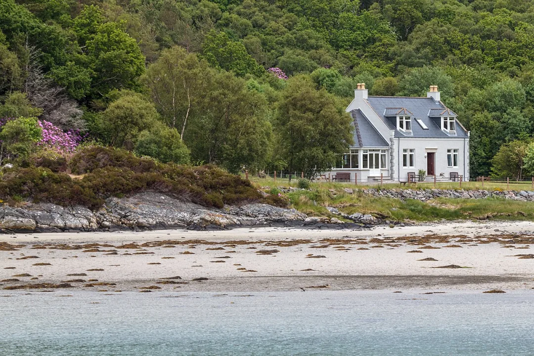 River Morar — JoachimKohler-HB / Wikimedia Commons / CC BY-SA 4.0