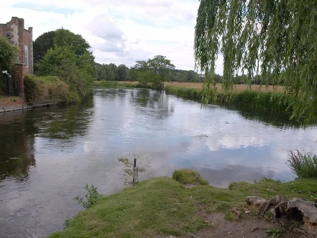 River Nadder — Derek Harper / Wikimedia Commons / CC BY-SA 2.0