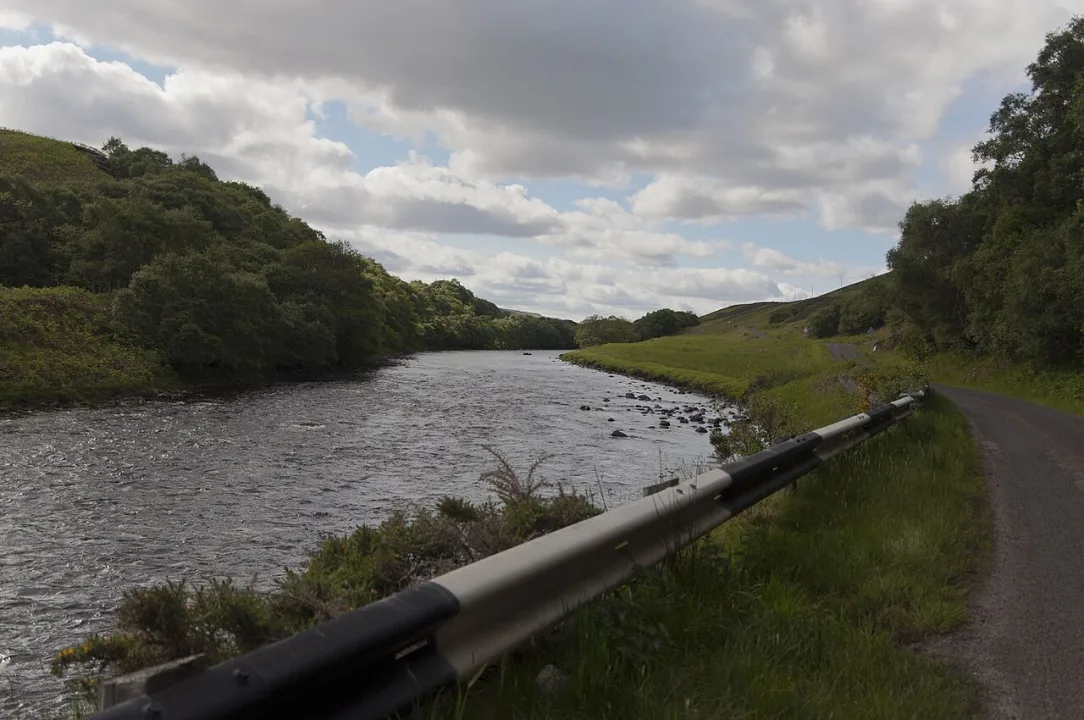 River Naver — Paul Hermans / Wikimedia Commons / CC BY-SA 3.0