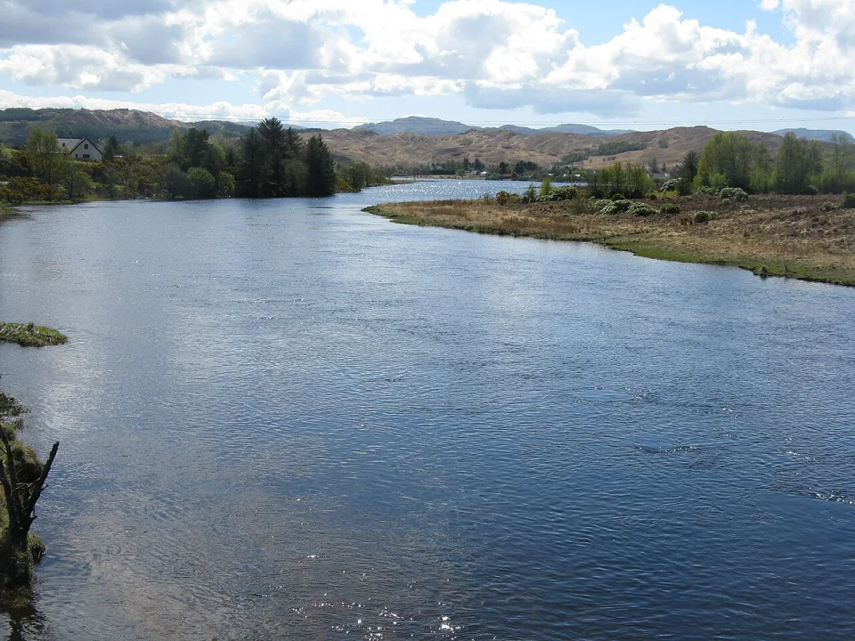 River Shiel — M J Richardson  / Wikimedia Commons / CC BY-SA 2.0