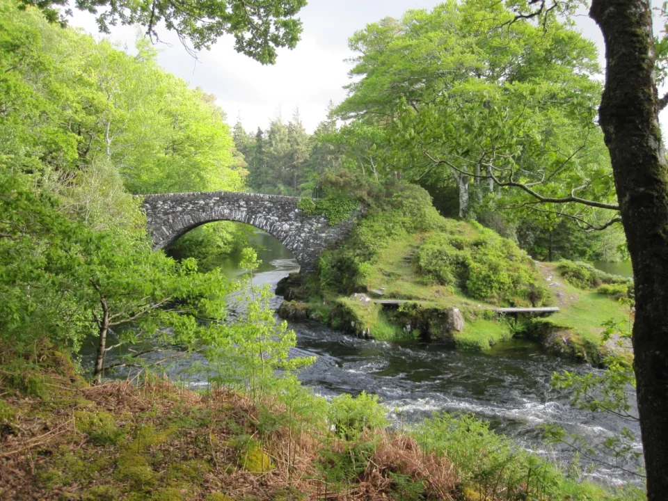 River Shiel — Glen Wallace from Inverness, Scotland / Wikimedia Commons / CC BY-SA 2.0