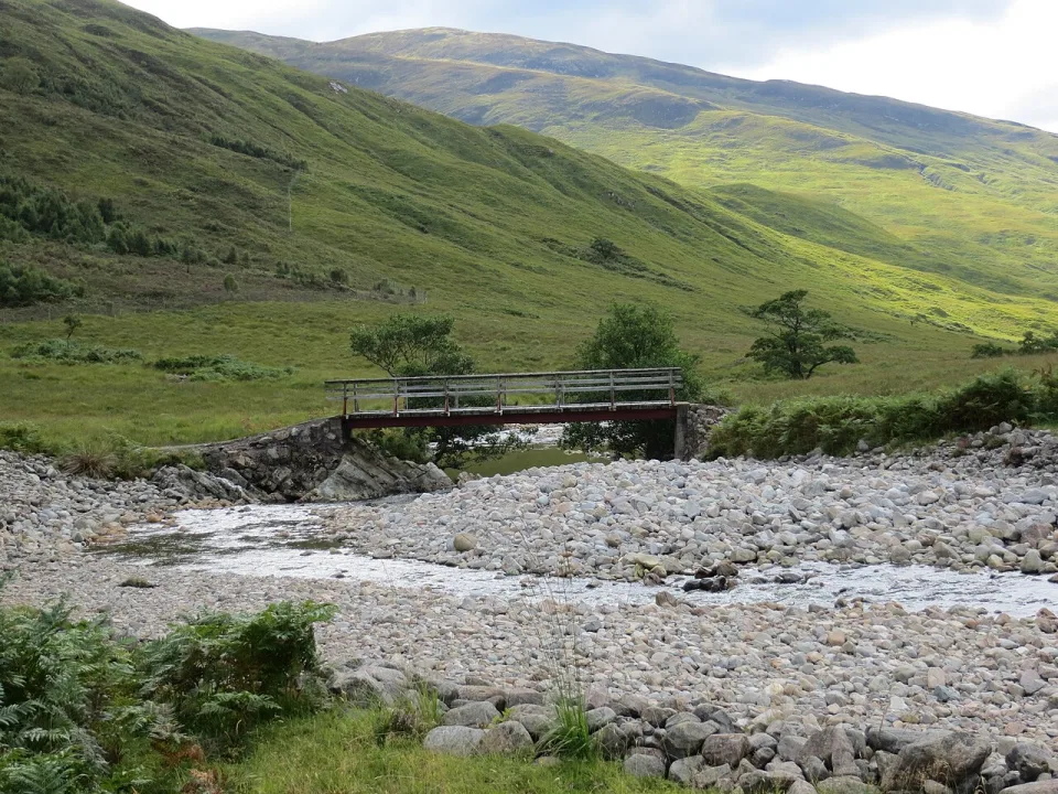 River Strae — John Ferguson  / Wikimedia Commons / CC BY-SA 2.0