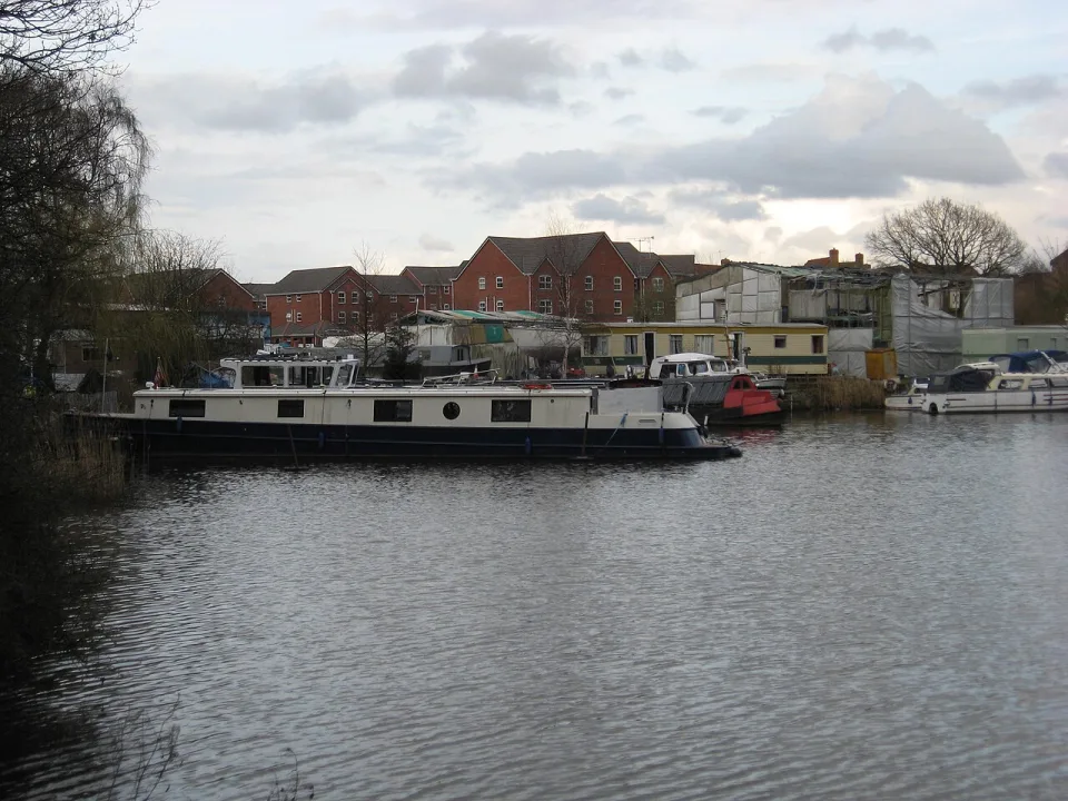 River Weaver — Dr Duncan Pepper / Wikimedia Commons / CC BY-SA 2.0