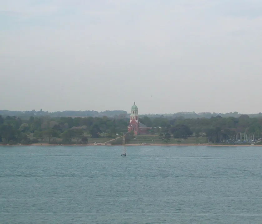 Southampton Water — Hassocks5489 / Wikimedia Commons / CC0