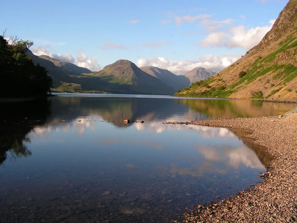 Wast Water — Andrew Hayward / Wikimedia Commons / CC BY 2.0