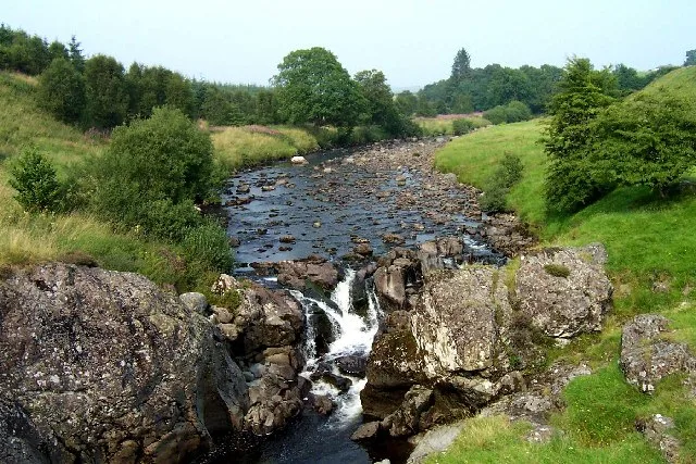 Water of Ken — David Neale / Wikimedia Commons / CC BY-SA 2.0