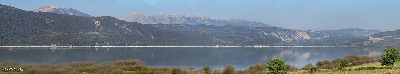 Lake Amvrakia — Gsnianias / Wikimedia Commons / CC BY-SA 4.0