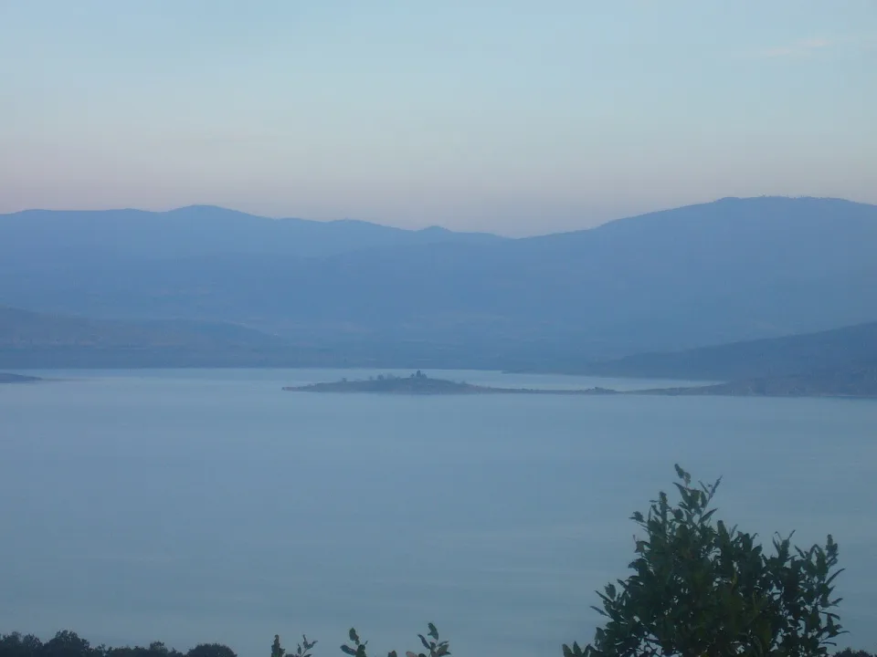 Lake Vegoritida — w:Подпоручикъ / Wikimedia Commons / CC BY-SA 3.0