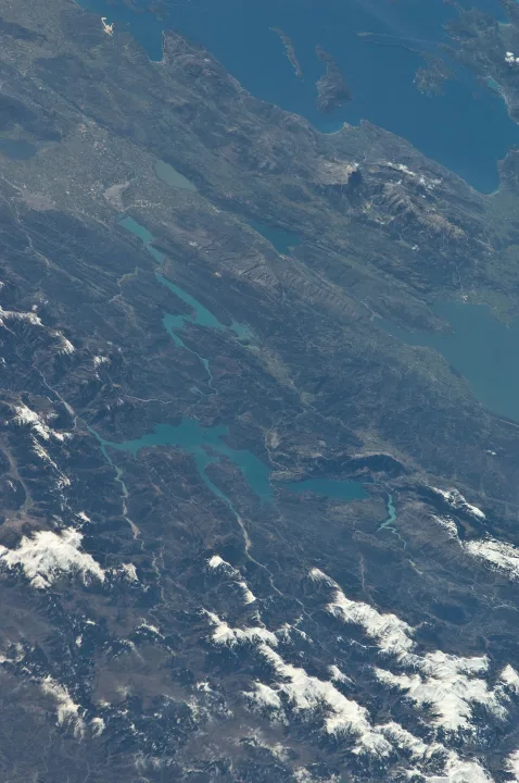 Kastraki Reservoir Lake — NASA / Wikimedia Commons / Public domain