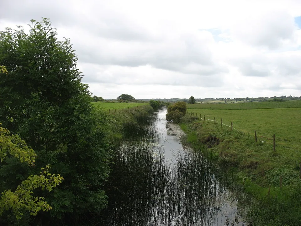 Glore River — David Purchase  / Wikimedia Commons / CC BY-SA 2.0