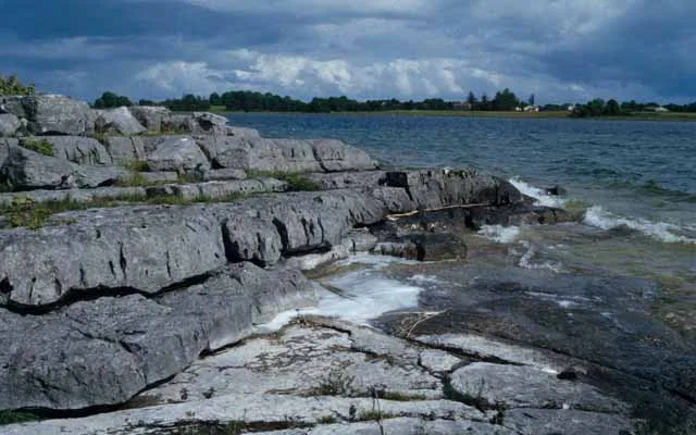 Lough Carra — Mike Simms / Wikimedia Commons / CC BY-SA 2.0