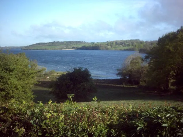 Lough Lene — De burgo at English Wikipedia / Wikimedia Commons / CC BY-SA 3.0