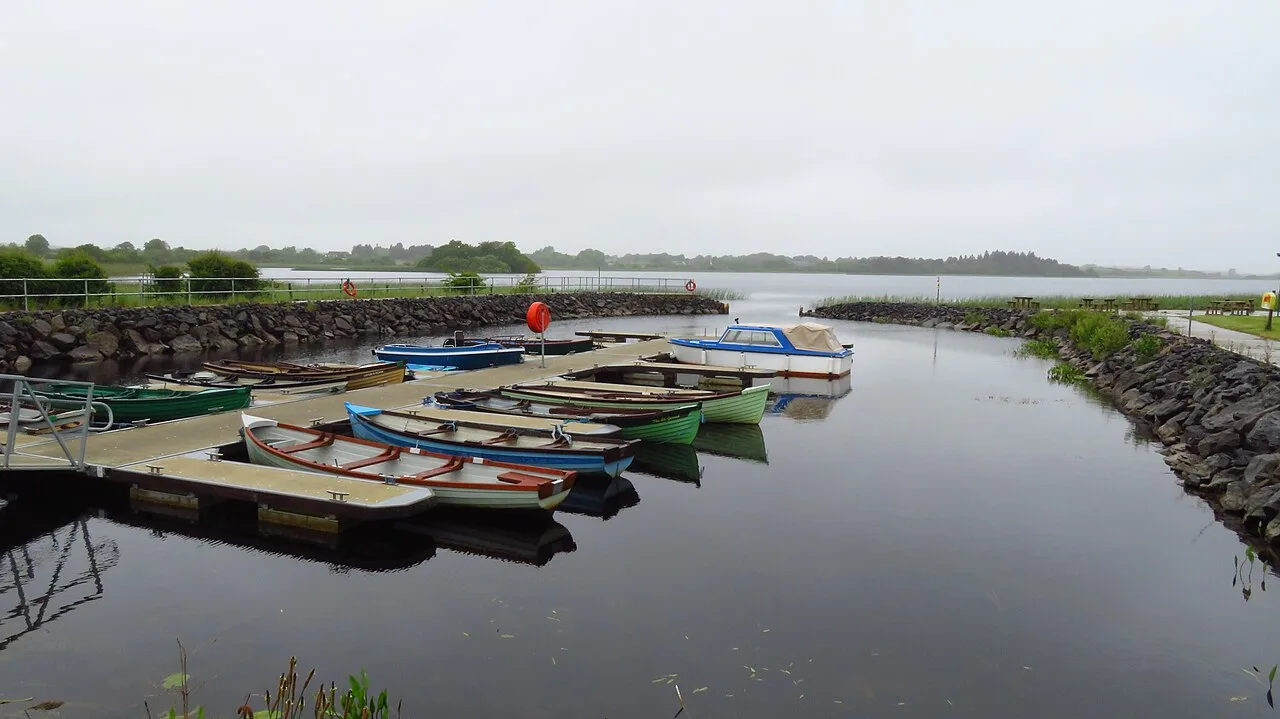 Lough O'Flynn — Colin Park  / Wikimedia Commons / CC BY-SA 2.0