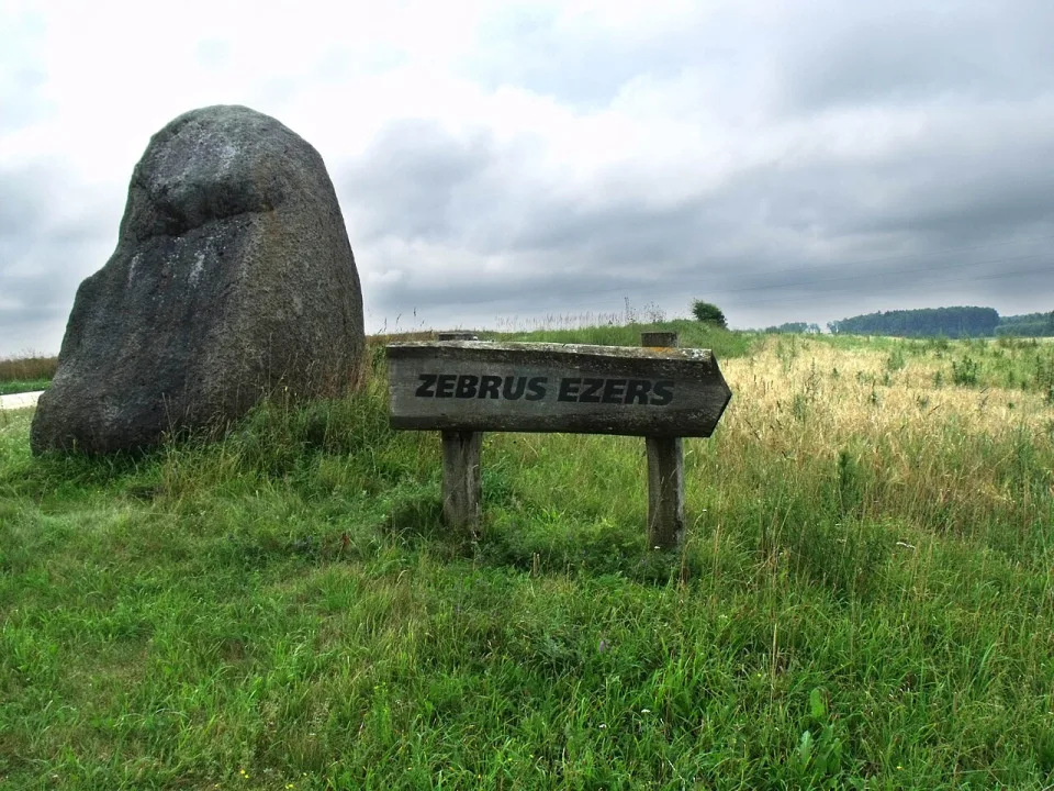 Zebrus ezers — Tevfik Teker / Wikimedia Commons / CC BY 3.0