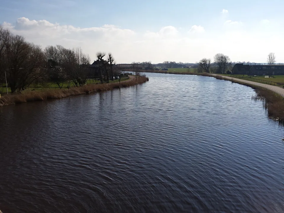 Amstel — Han Jongeneel / Wikimedia Commons / CC BY 3.0
