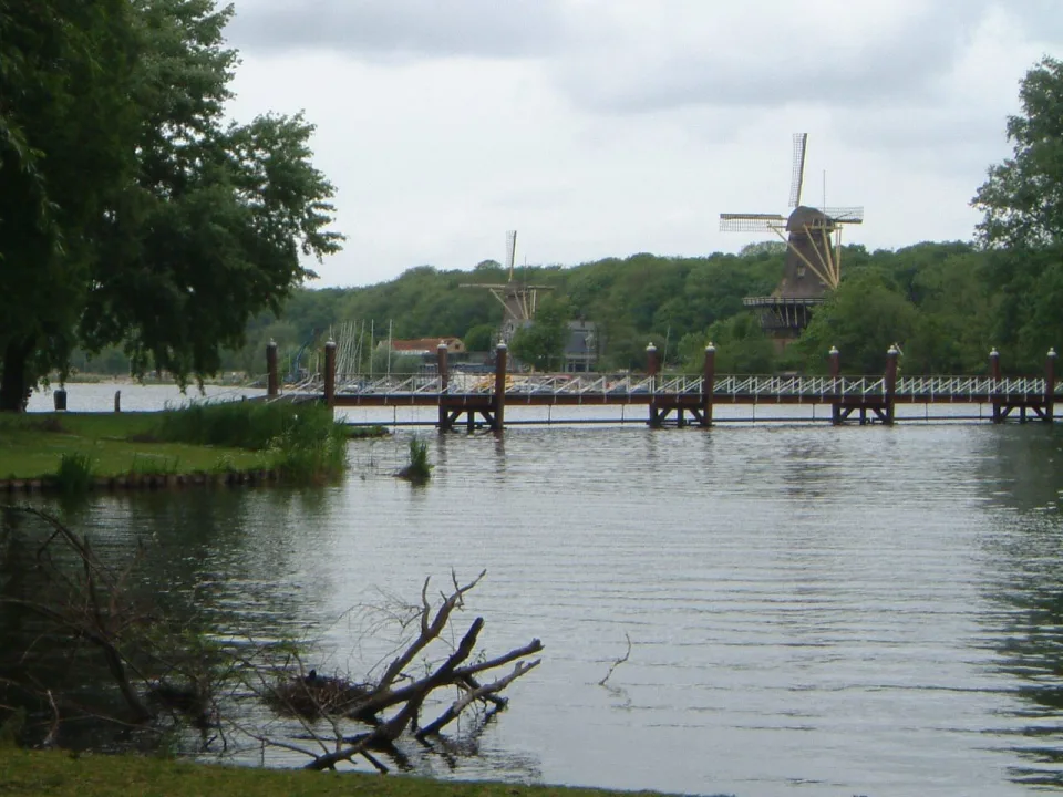 Kralingse Plas — User:Ivory / Wikimedia Commons / Public domain