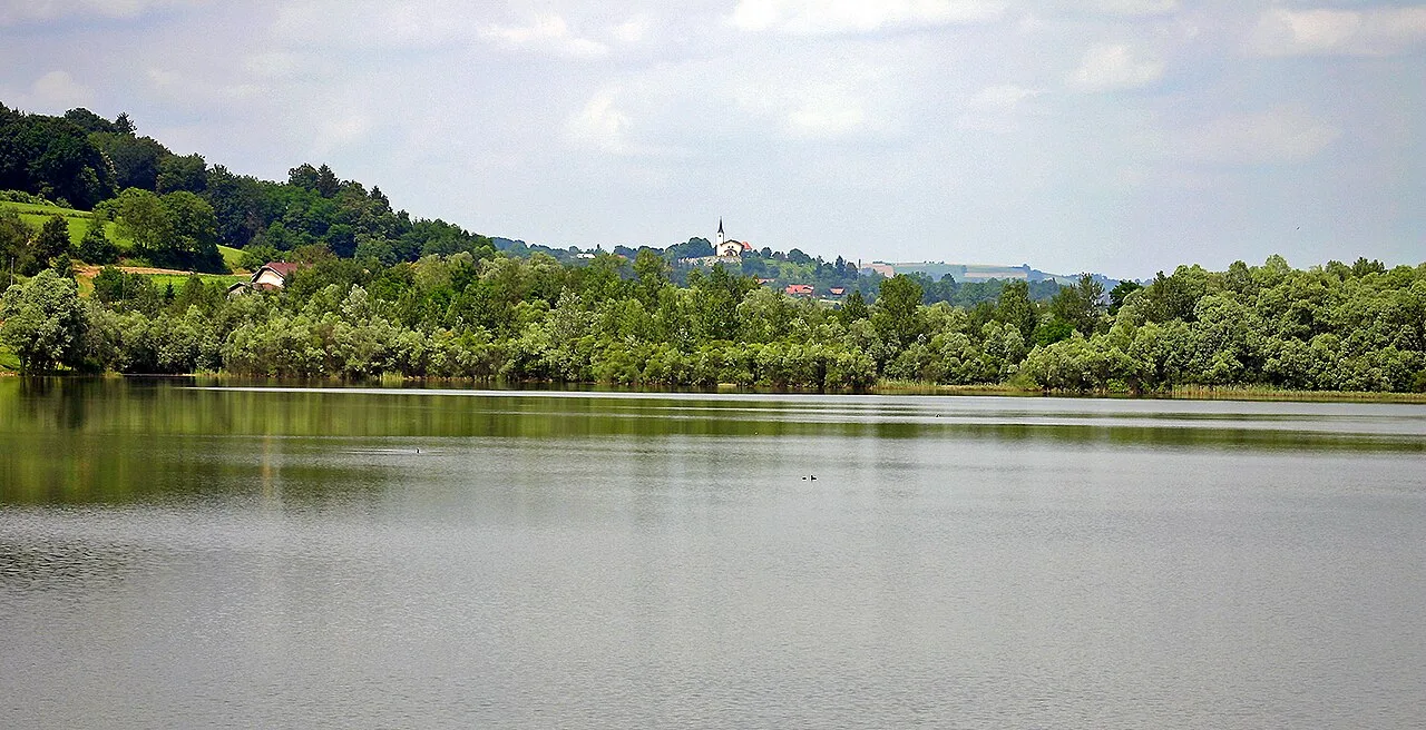 Ledavsko jezero — Wikimedia Commons / CC BY 3.0