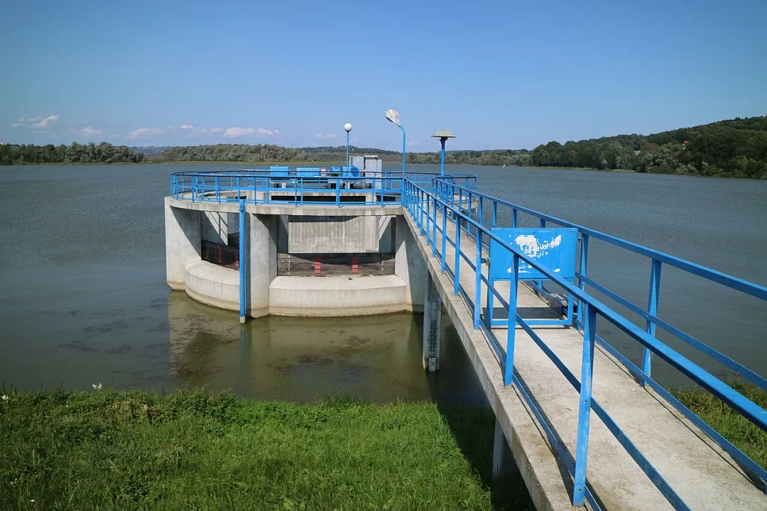 Ledavsko jezero — Clemens Stockner / Wikimedia Commons / CC BY-SA 3.0